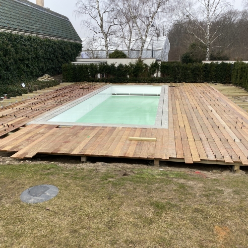 Nedgravet pool Sjælland