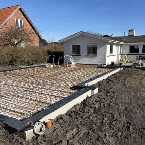 Støbning af fundament til tilbygning