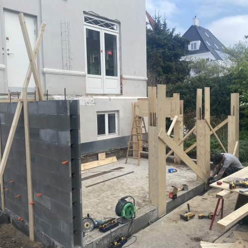 tømrer og betonarbejde